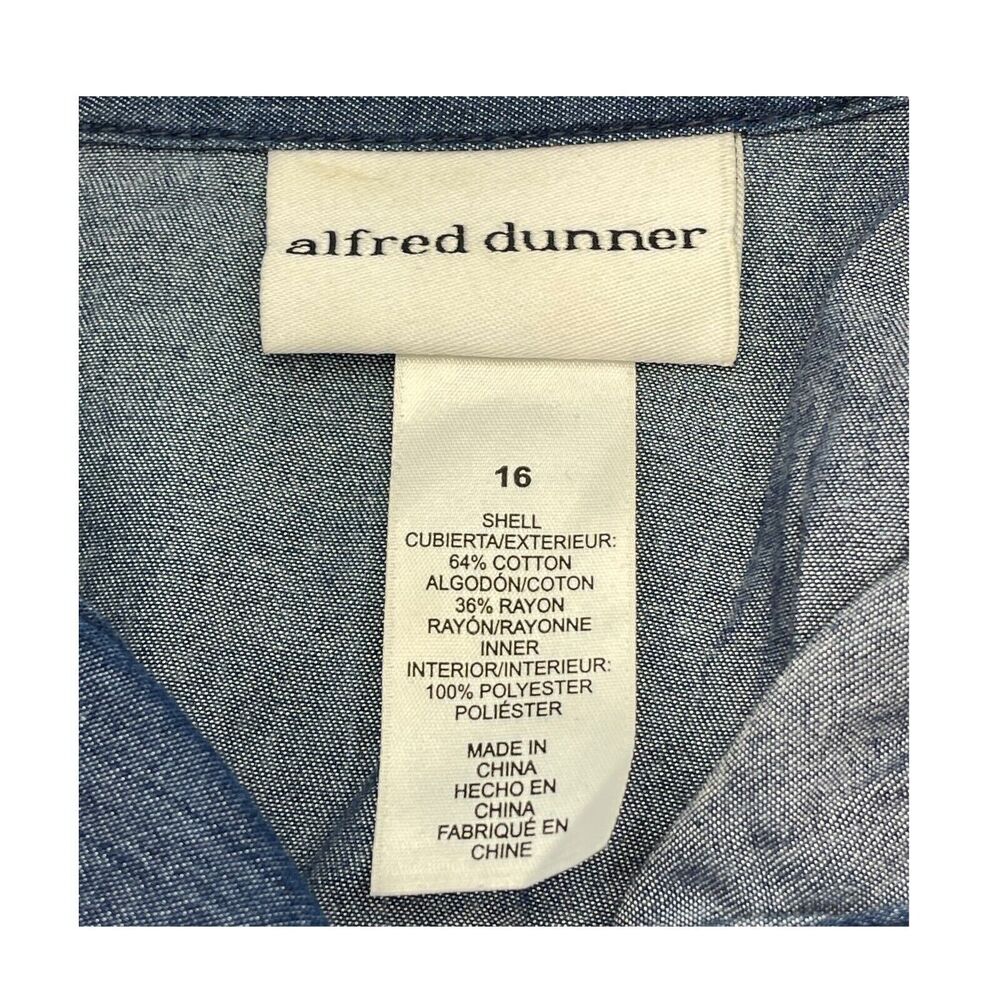Alfred Dunner Shirt Womens 16 Blue Denim Cotton Pocket Floral Lace Hem Button-Up - Picture 3 of 6